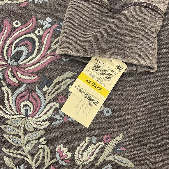 NWT Style & Co Puff Print Whimsical Love Sweatshirt - Picture 9 of 9